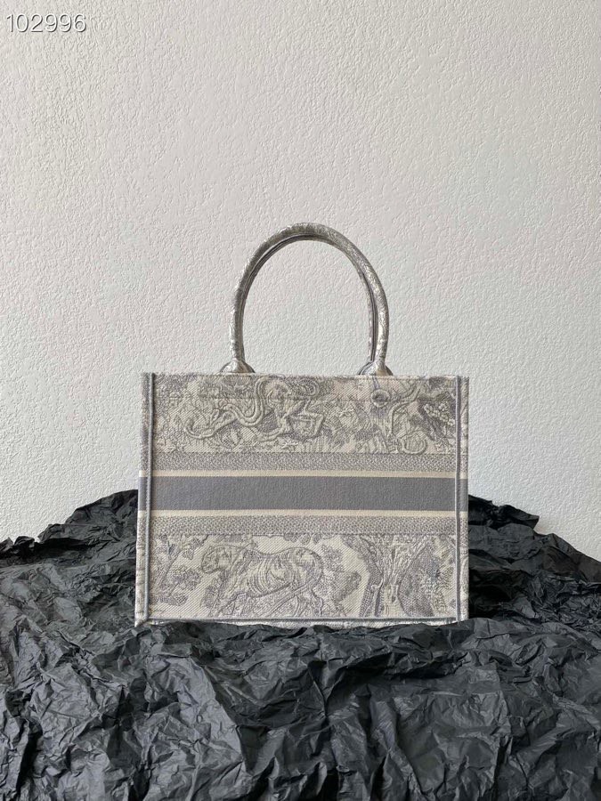 Christian Dior Shopping Bags